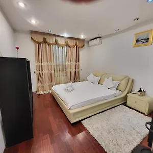 Apartament Parter Arena Nationala Monza Mega Mall, Bucureşti